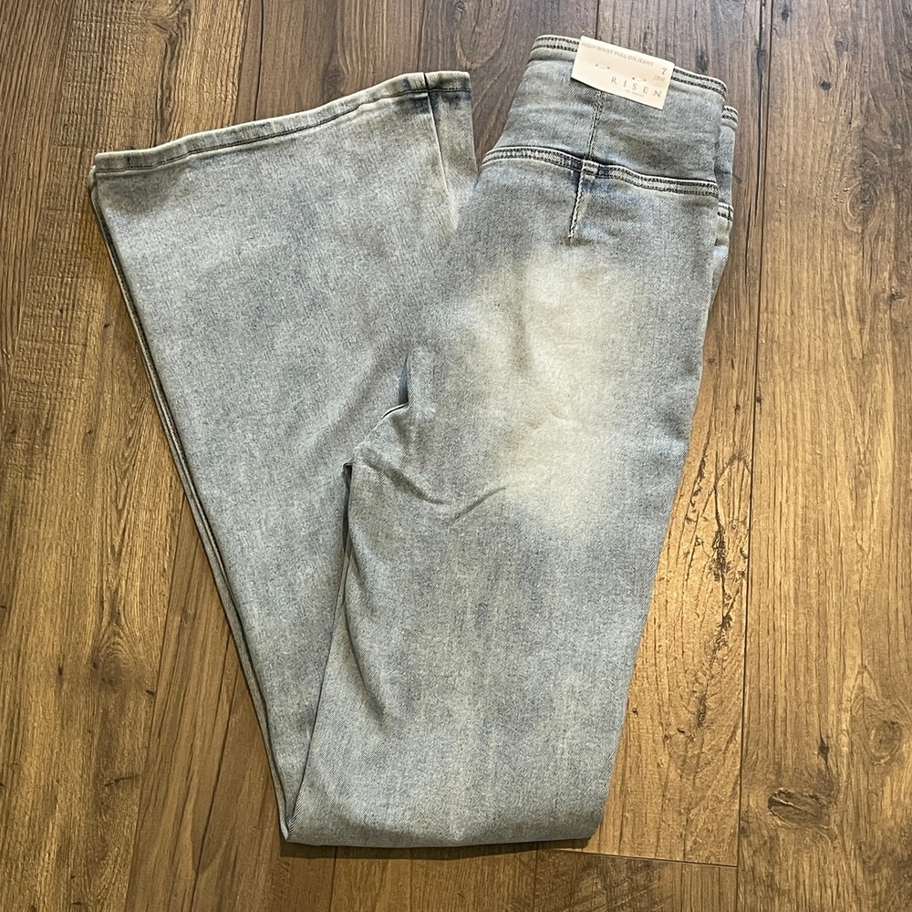 Risen Los Angeles High Waist Pull On Flare Jeans Acid Wash Crossover Size 7 28W